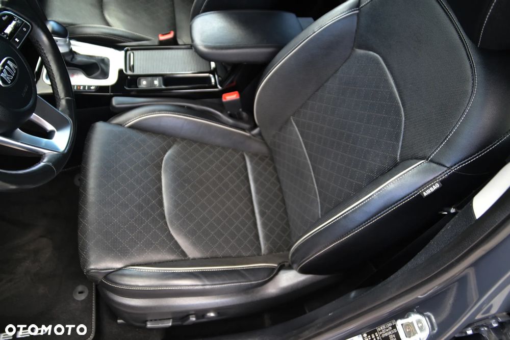 Kia Ceed 1.6 GDI DCT OPF Platinum - 12