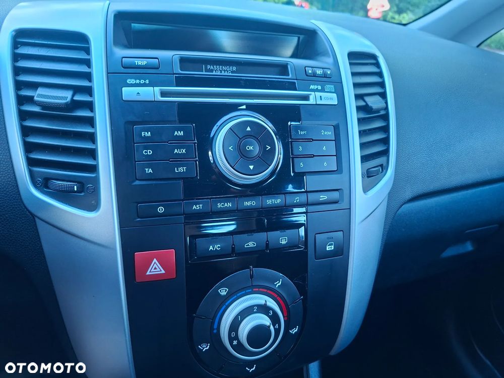 Kia Venga 1.6 L - 22
