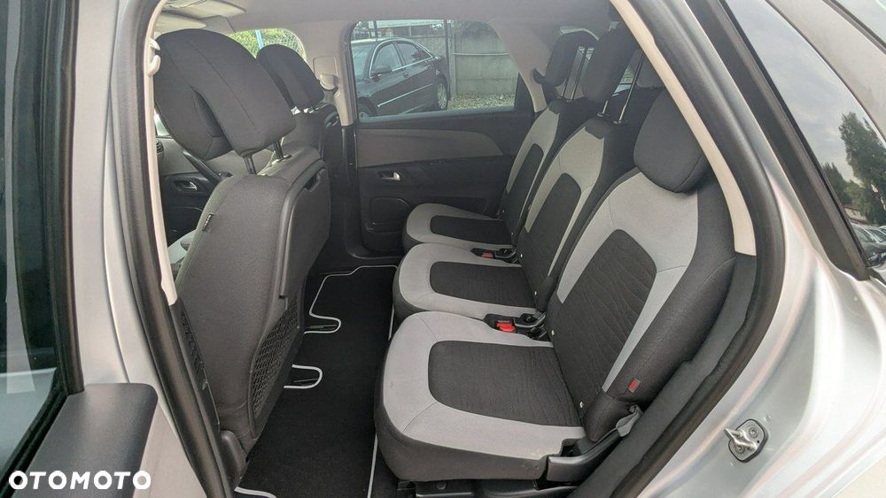 Citroën C4 Picasso - 16