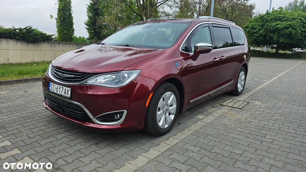 Chrysler Pacifica - 3