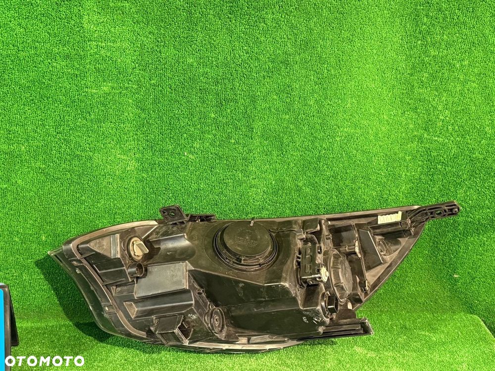 REFLEKTOR PRAWY KIA RIO III SOCZEWKA LED NR649 - 2