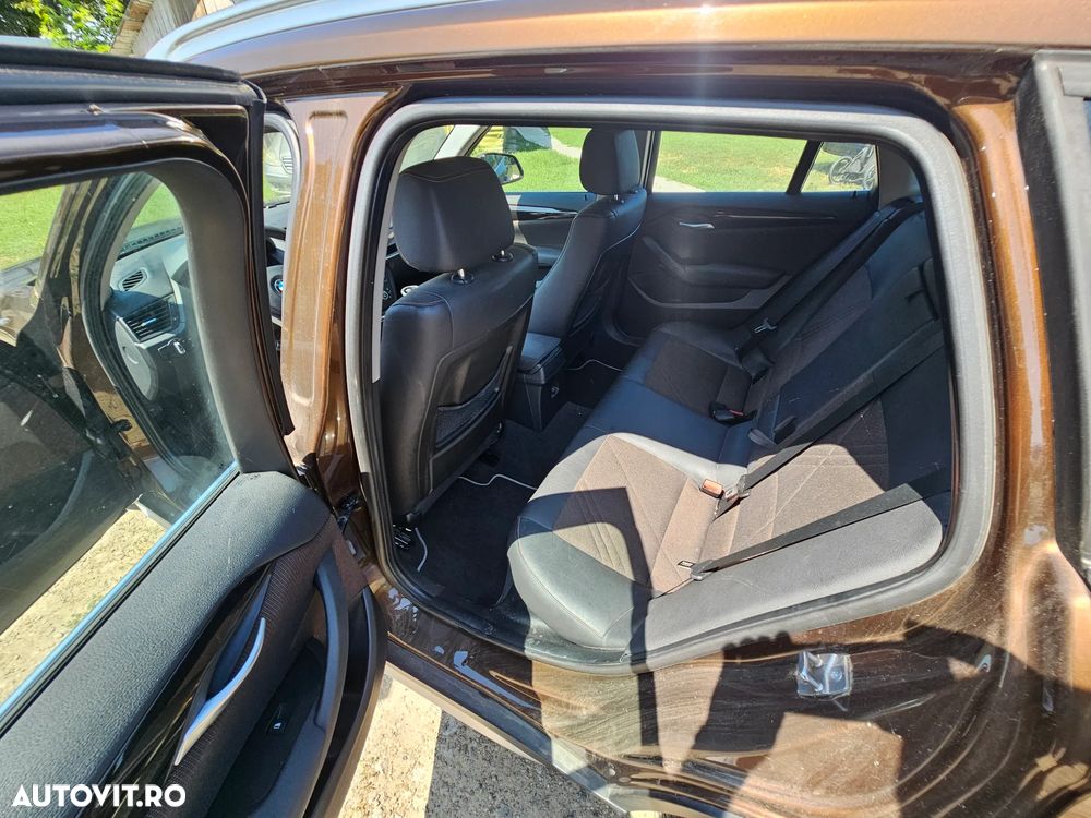 BMW X1 sDrive18d Aut. Sport Line - 8