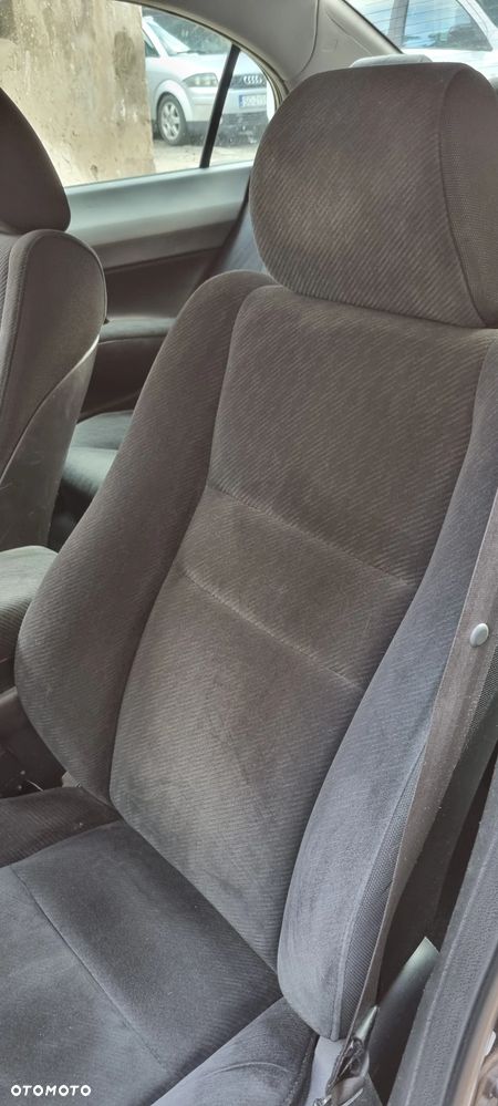 Honda Civic 1.8 Base - 18