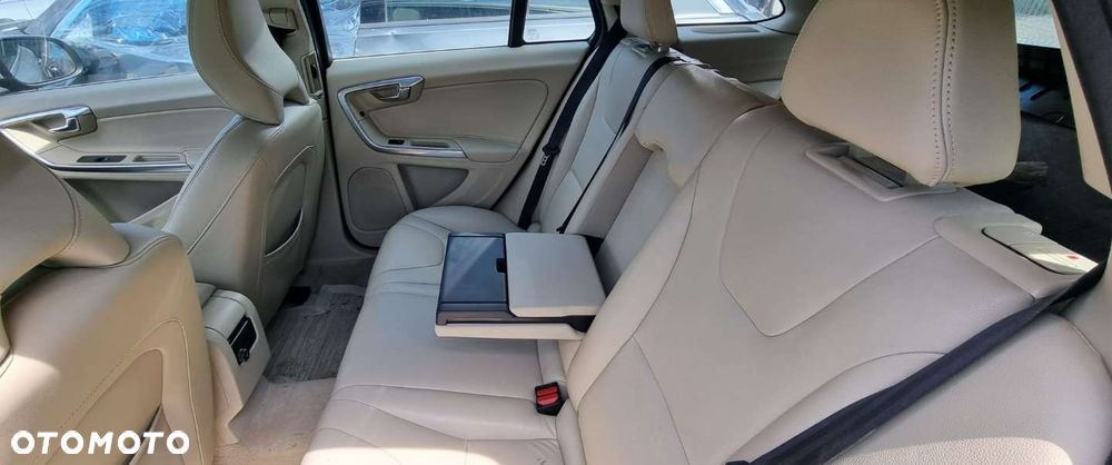 Volvo V60 - 9