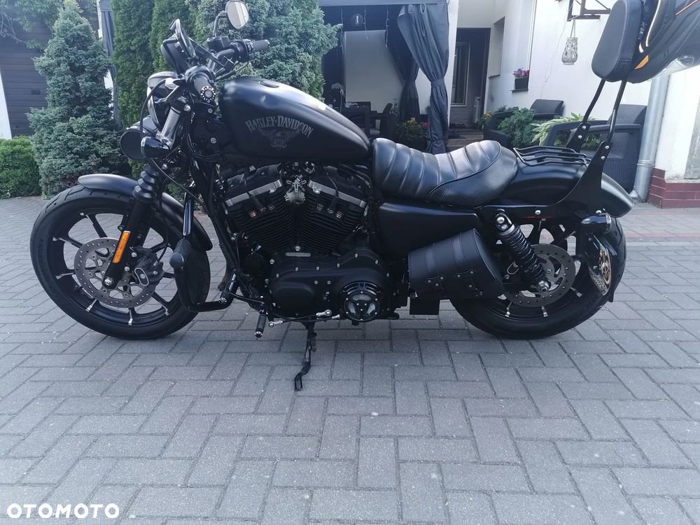Harley-Davidson Sportster Iron 883 - 15
