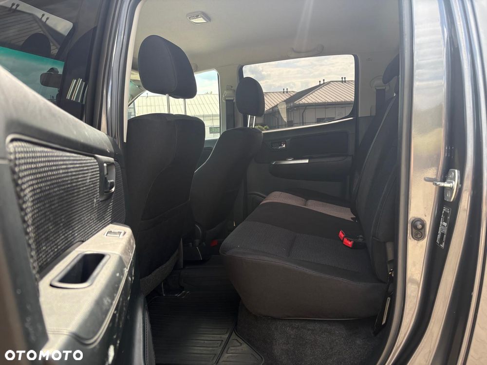 Toyota Hilux 3.0 D-4D SR5 - 11