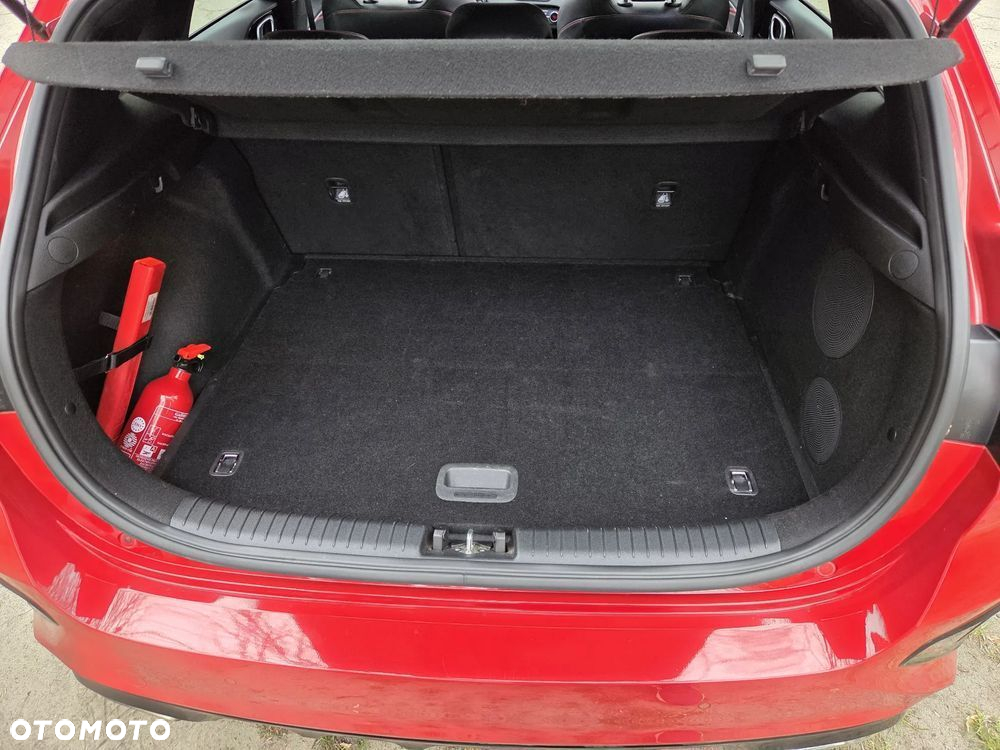 Kia Ceed 1.6 T-GDI GT DCT - 29