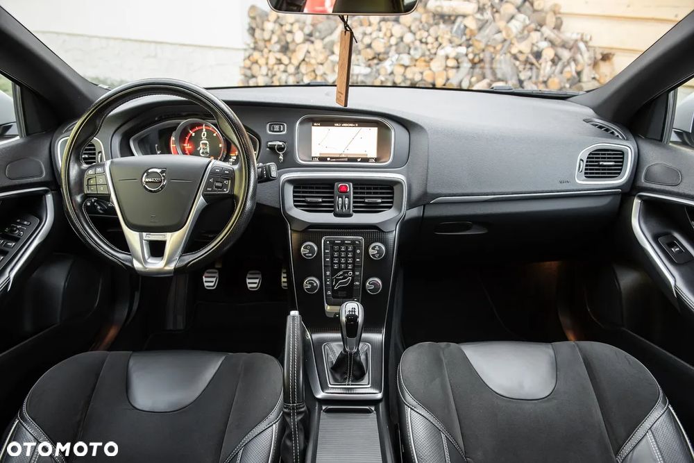 Volvo V40 D2 RDesign - 28