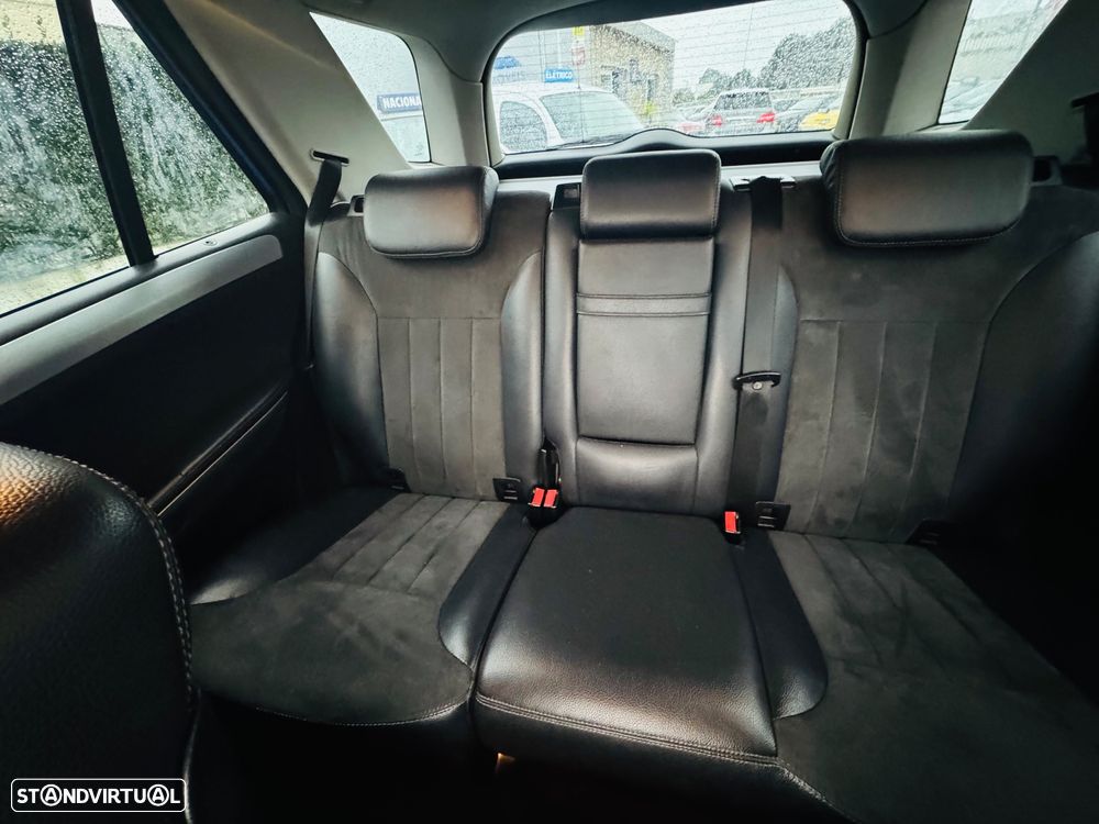 Mercedes-Benz ML 320 CDI 4Matic 7G-TRONIC Edition 10 - 13