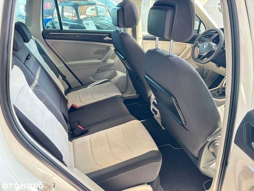 Volkswagen Tiguan - 36