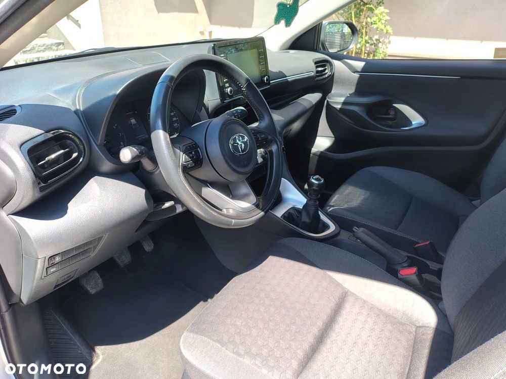 Toyota Yaris 1.5 Comfort - 6