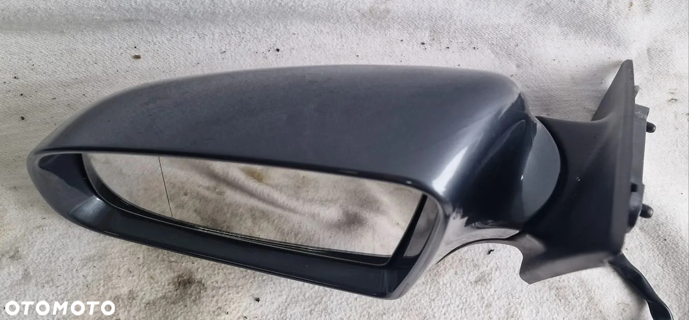LUSTERKO ZEWNĘTRZNE LEWE 5 PIN AUDI A3 8P - 2