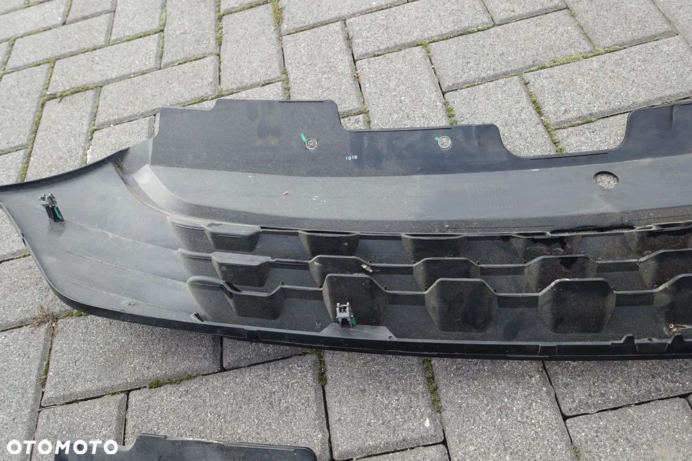 ATRAPA GRILL IVECO DAILY IV 14-19r. - 13