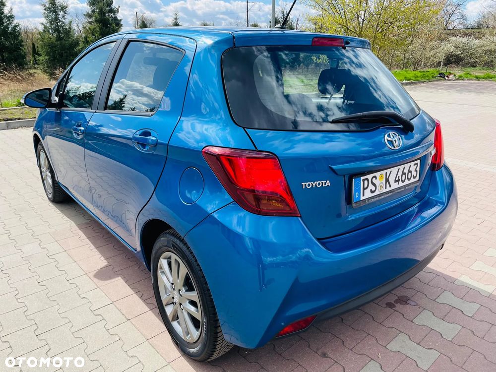 Toyota Yaris 1.33 VVT-i Executive - 3