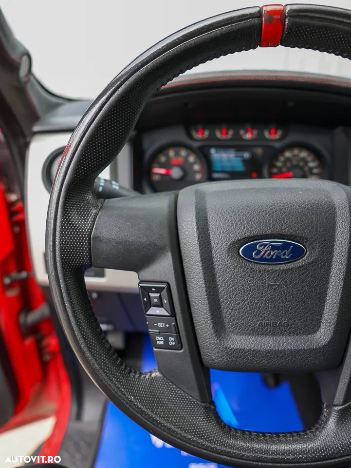 Ford Raptor - 30