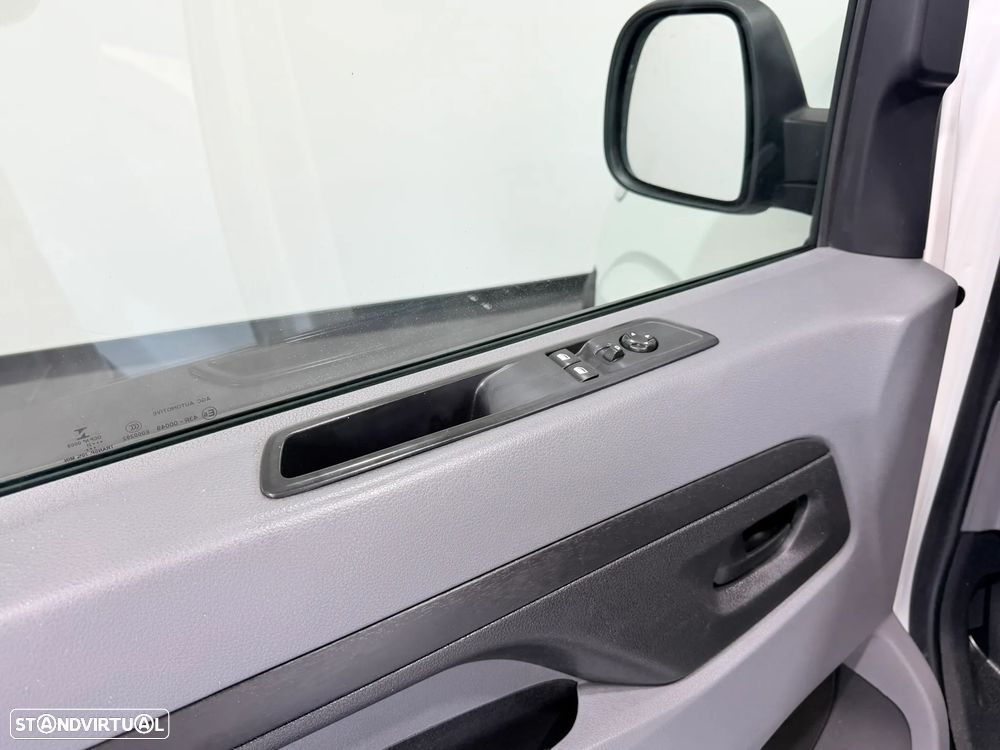 Citroën JUMPY 1.6 BLUEHDI 120 CV - IVA DEDUTIVÉL - NACIONAL - 53759 KM - 23