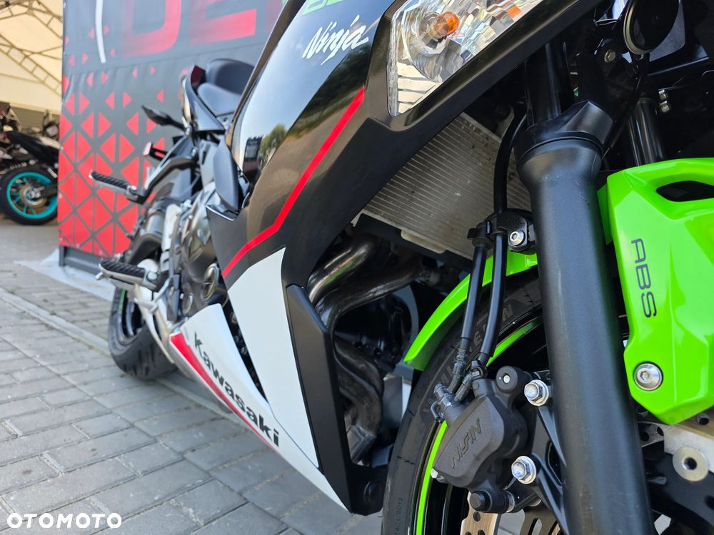 Kawasaki Ninja - 28