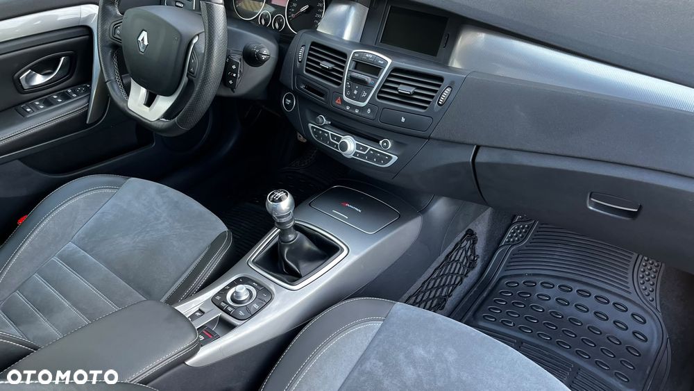 Renault Laguna 2.0 DCi FAP GT - 32