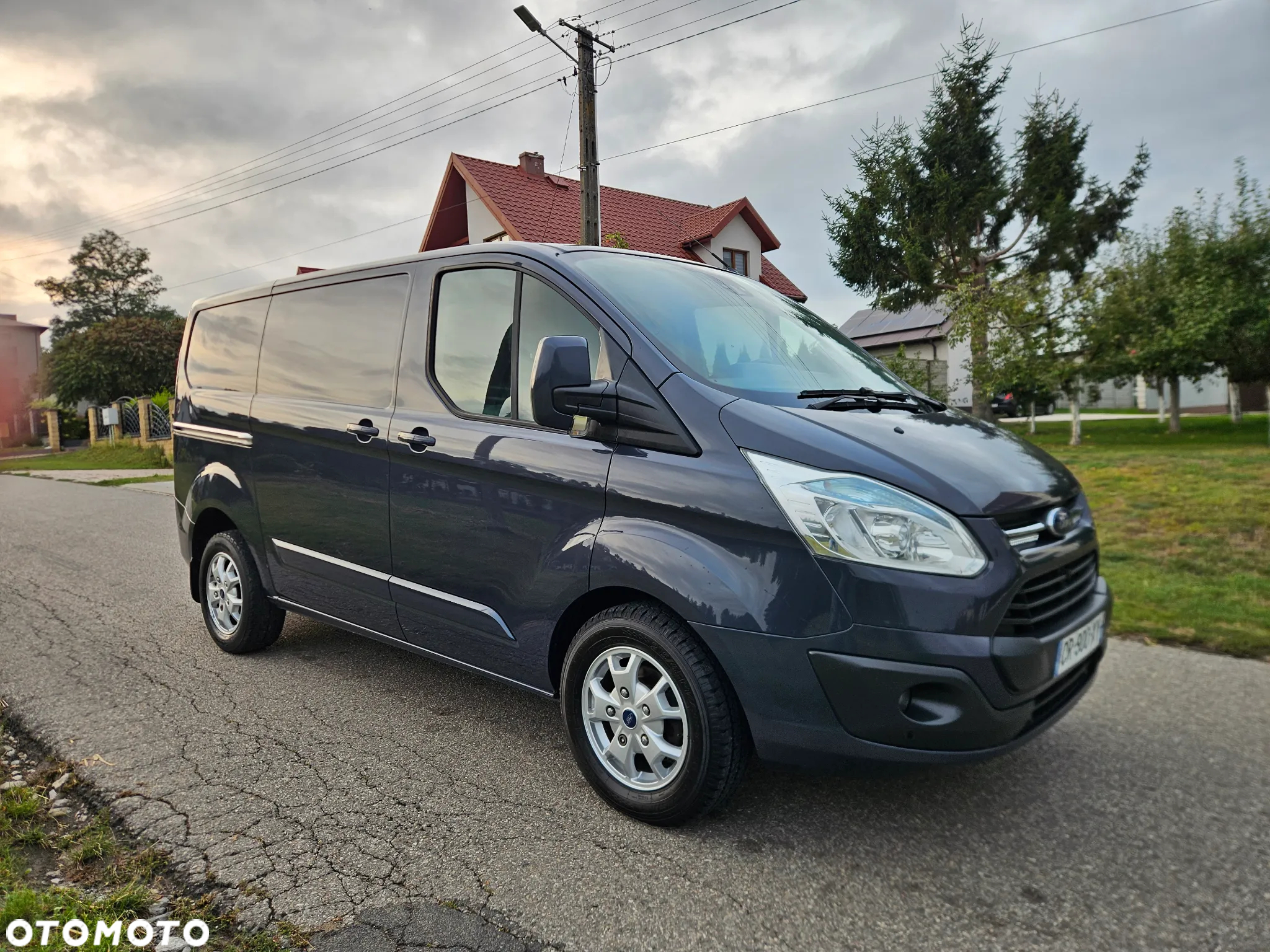 Ford TRANSIT CUSTOM - 9