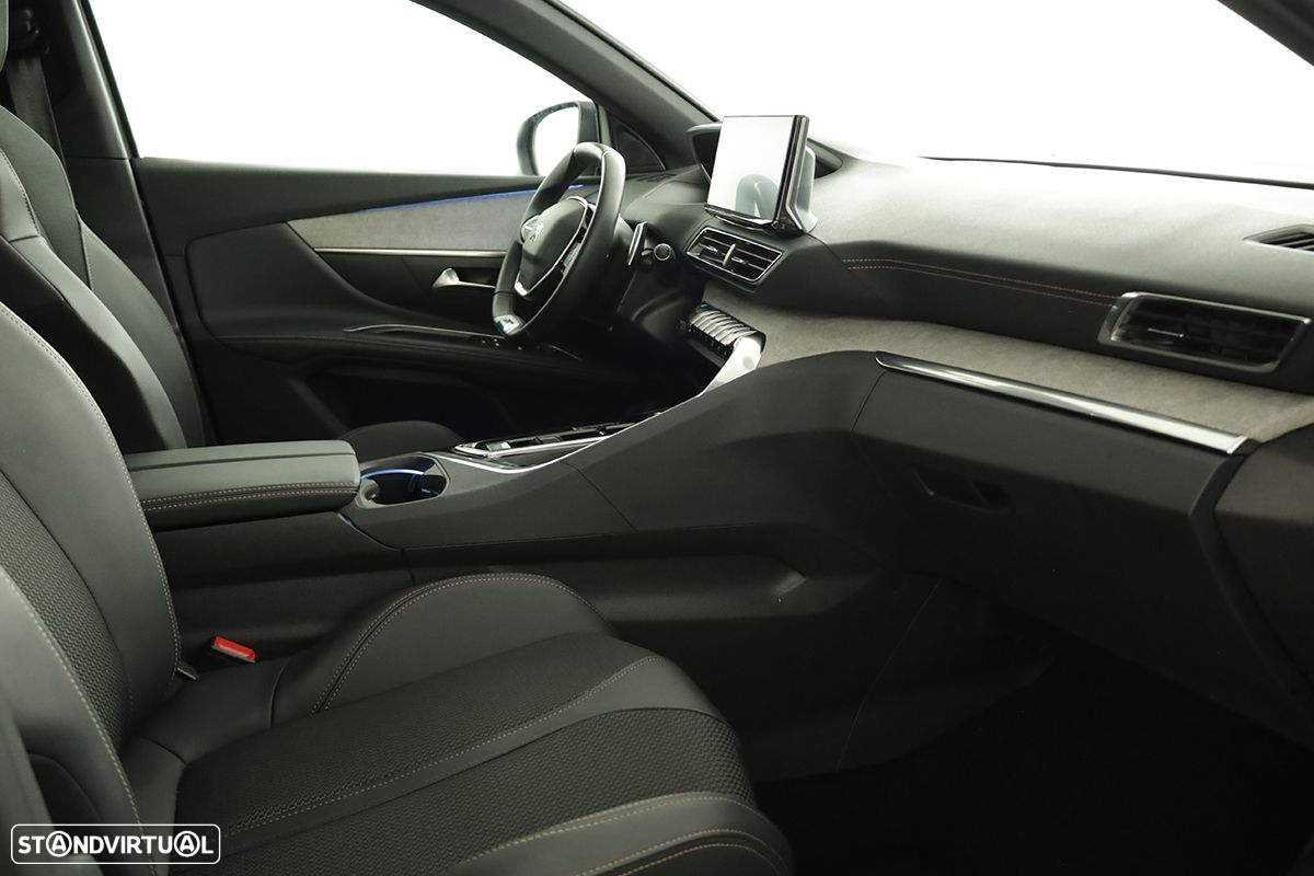 Peugeot 5008 1.2 PureTech GT EAT8 - 23