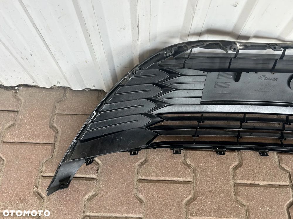 TOYOTA YARIS III LIFT 2017-2020 KRATKA ŚRODKOWA W ZDERZAK PRZÓD PRZEDNI ATRAPA GRILL LAKIEROWANA - 7