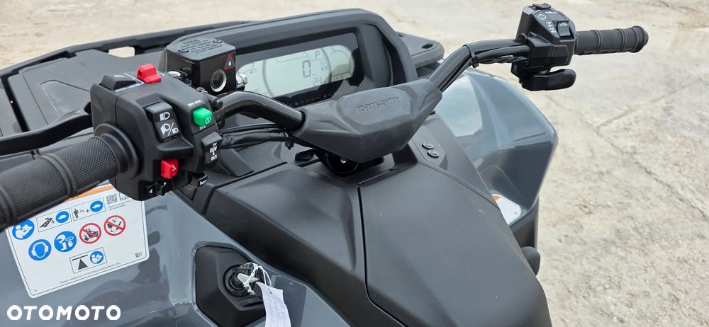 Can-Am Outlander Max - 7