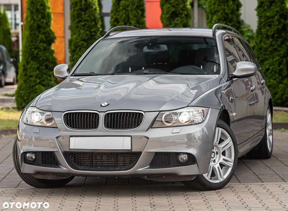 BMW Seria 3 320d xDrive DPF Touring - 5