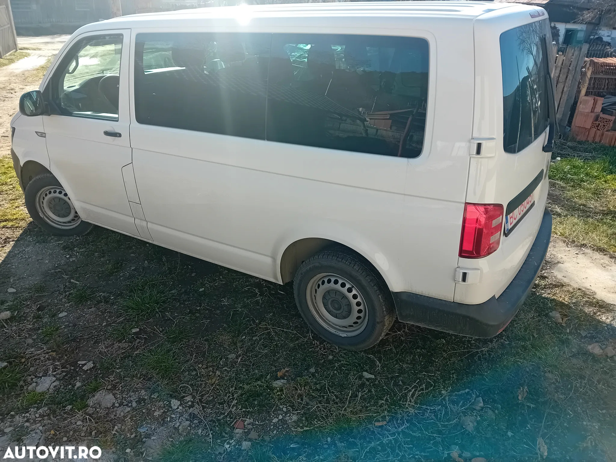 Volkswagen Transporter Kombi T6 2.0 TDI 75 kW KR - 14