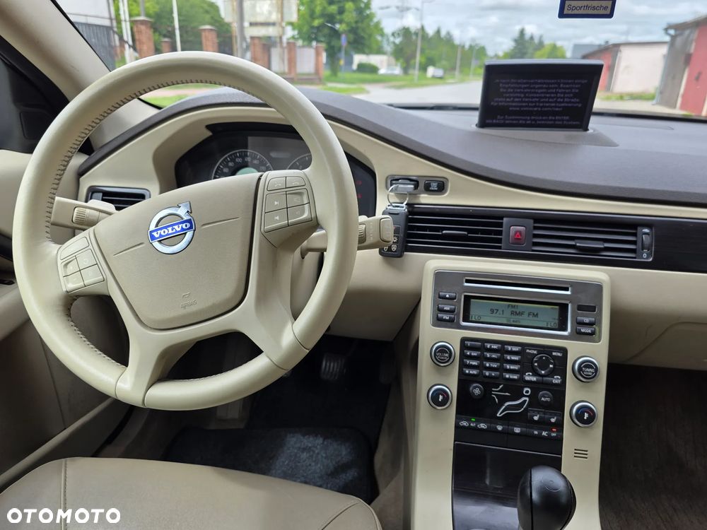 Volvo V70 2.0D Momentum - 10