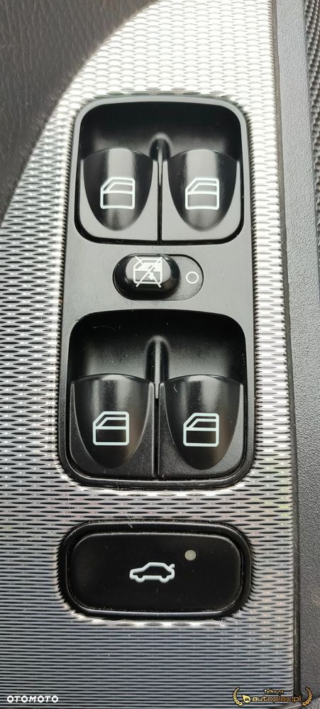 Mercedes-Benz CLK - 27