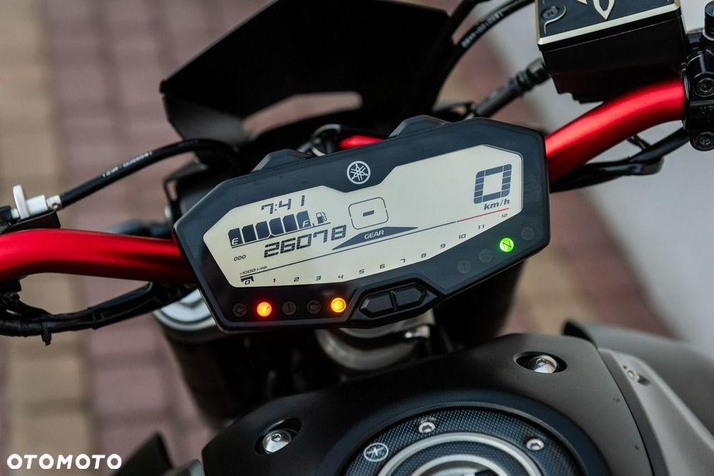 Yamaha MT - 7