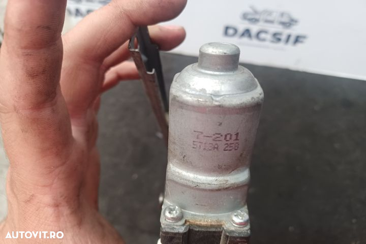 Macara geam spate stanga electrica 5713A258 5713A258 Mitsubishi ASX 1 - 4