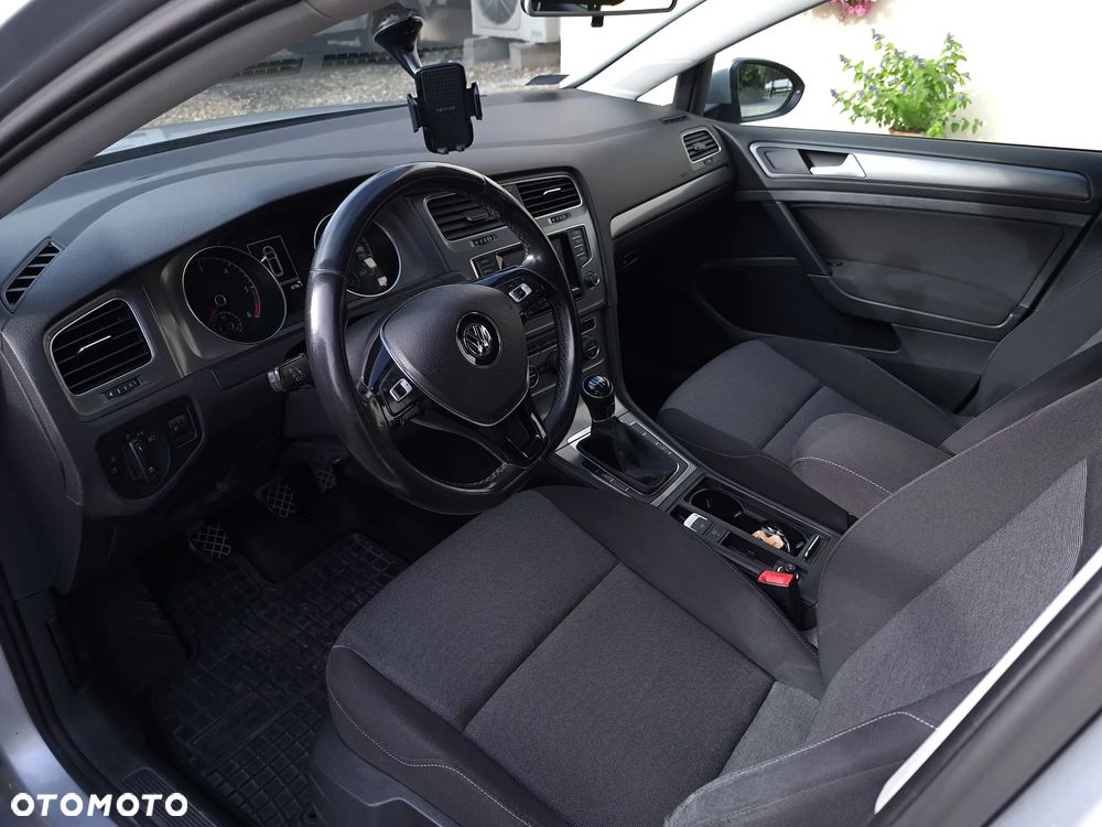 Volkswagen Golf 1.6 TDI Comfortline - 8