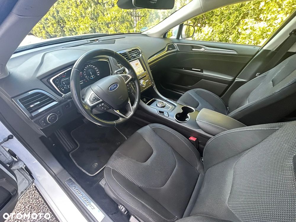 Ford Mondeo 2.0 EcoBlue Titanium - 19