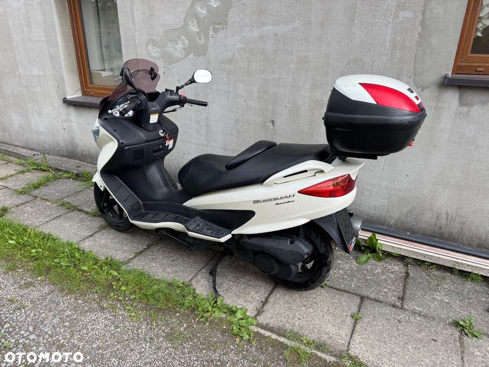 Suzuki Burgman - 10