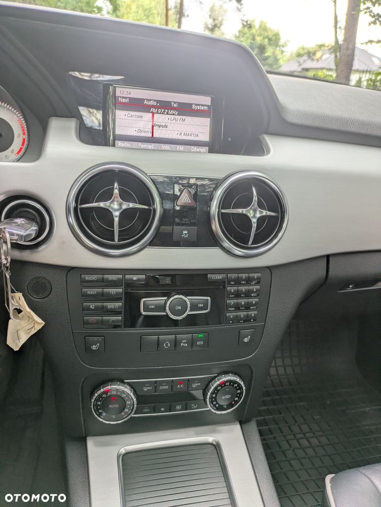 Mercedes-Benz GLK 220 CDI DPF BlueEFFICIENCY 7G-TRONIC SPORT EDITION - 14