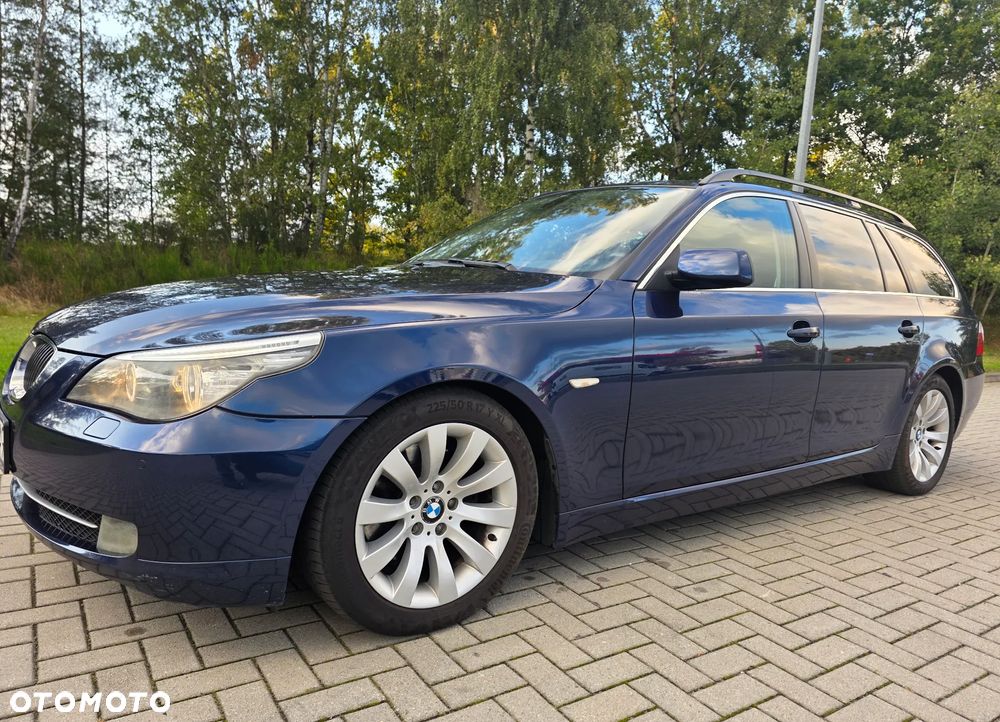 BMW Seria 5 525d Touring - 4