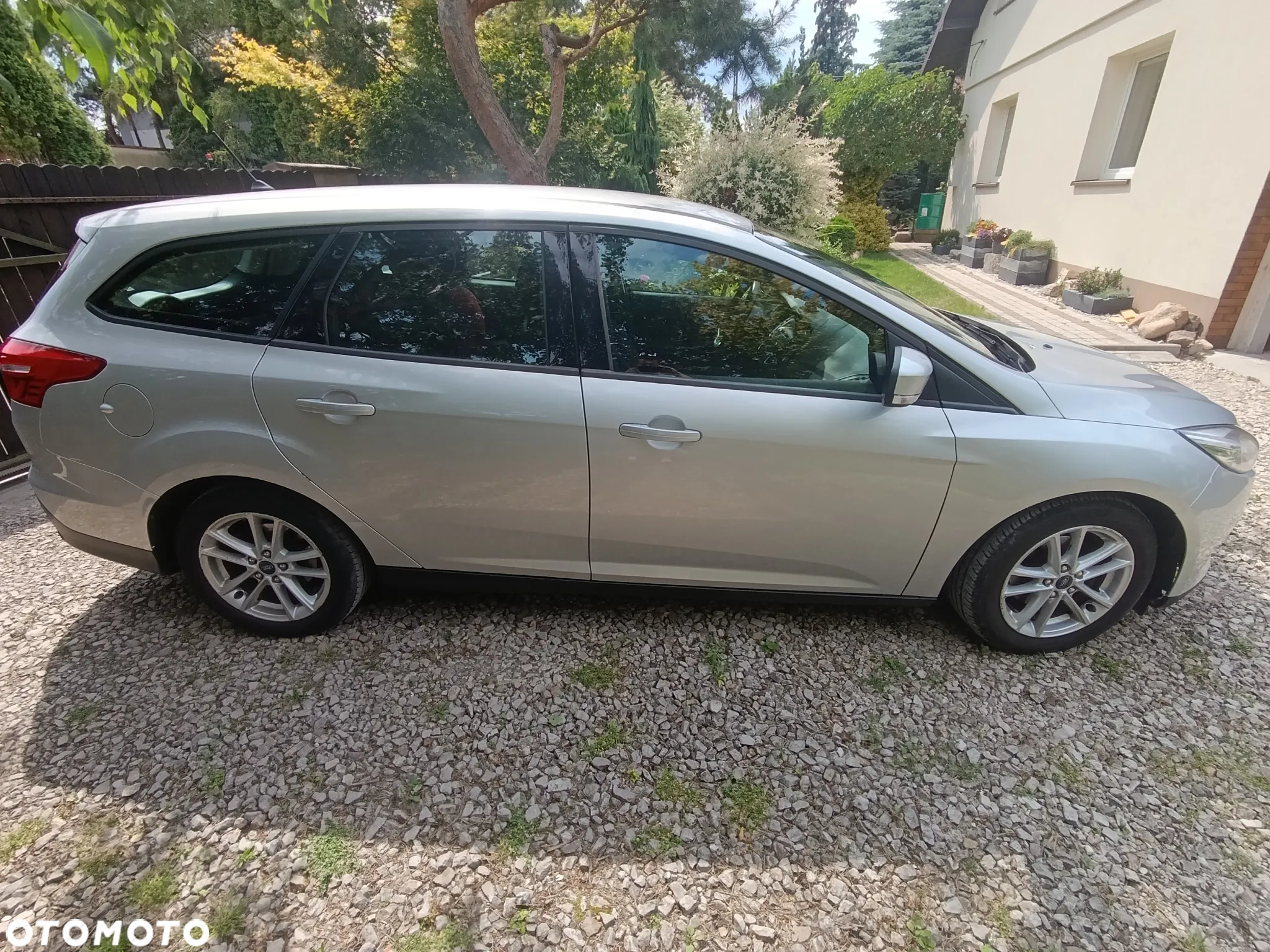Ford Focus 1.5 TDCi SYNC Edition - 4