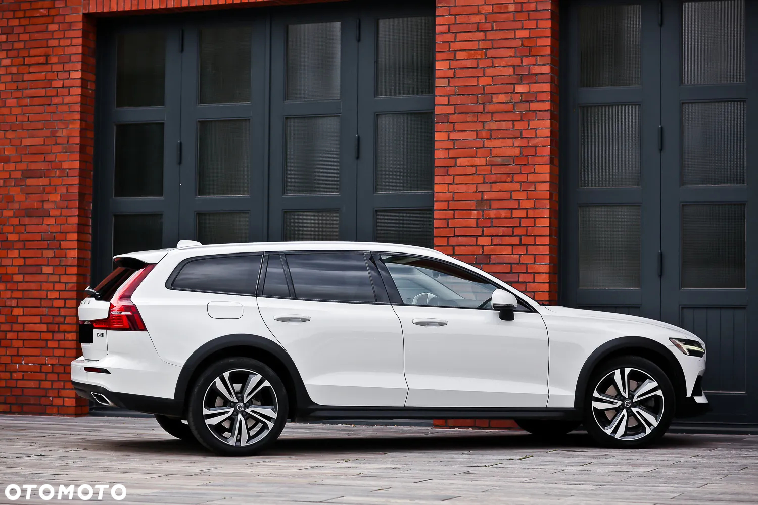 Volvo V60 Cross Country Pro D4 AWD - 16