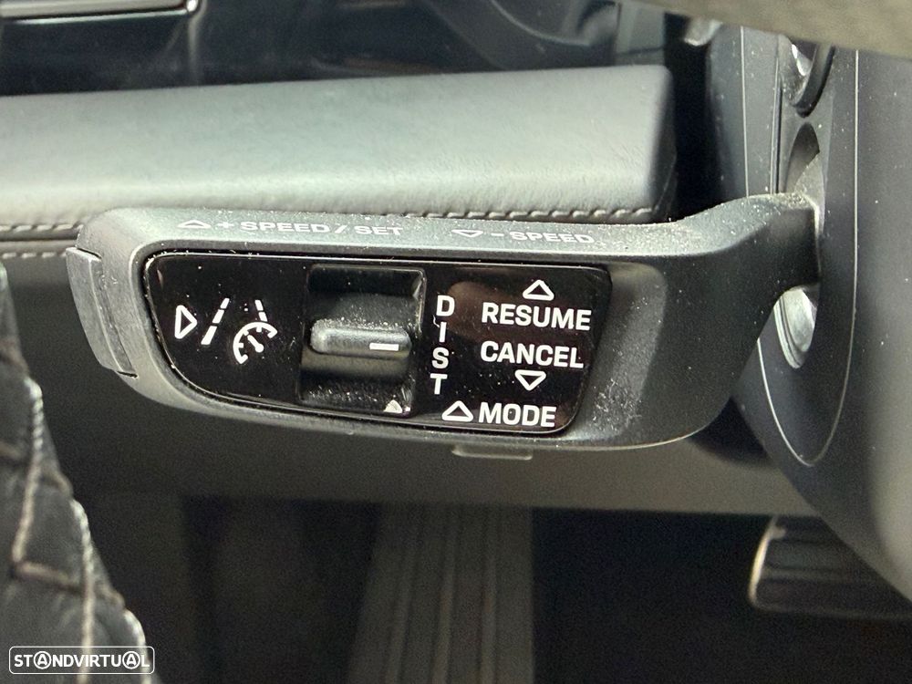 Porsche Taycan Cross Turismo Turbo - 49