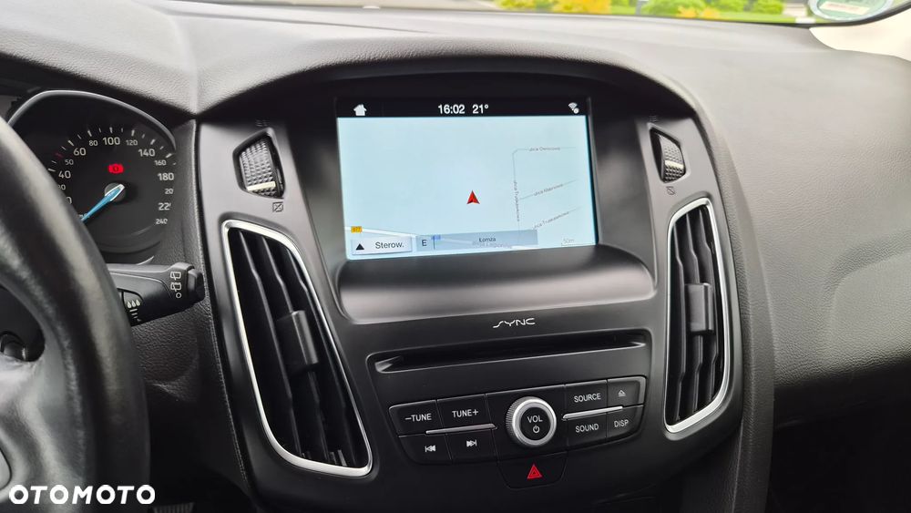 Ford Focus 1.0 EcoBoost Titanium - 10