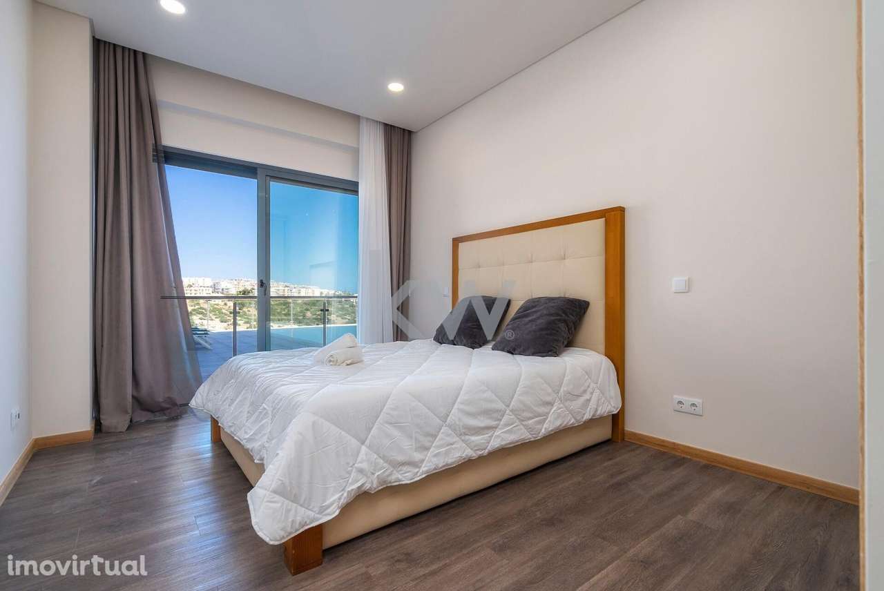APARTAMENTO de 2 suites C/500m2 e vista para a marina de Albufeira - Grande imagem: 3/60