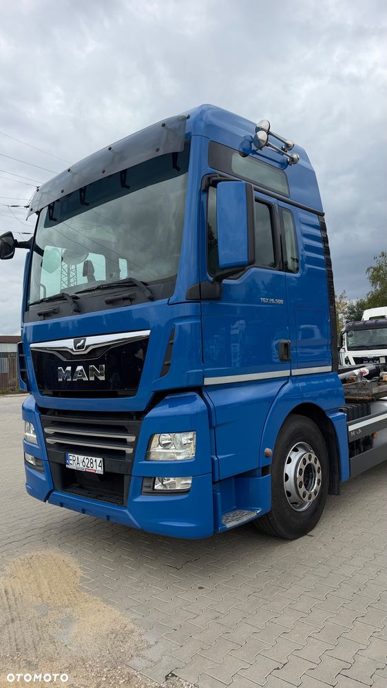 MAN TGX