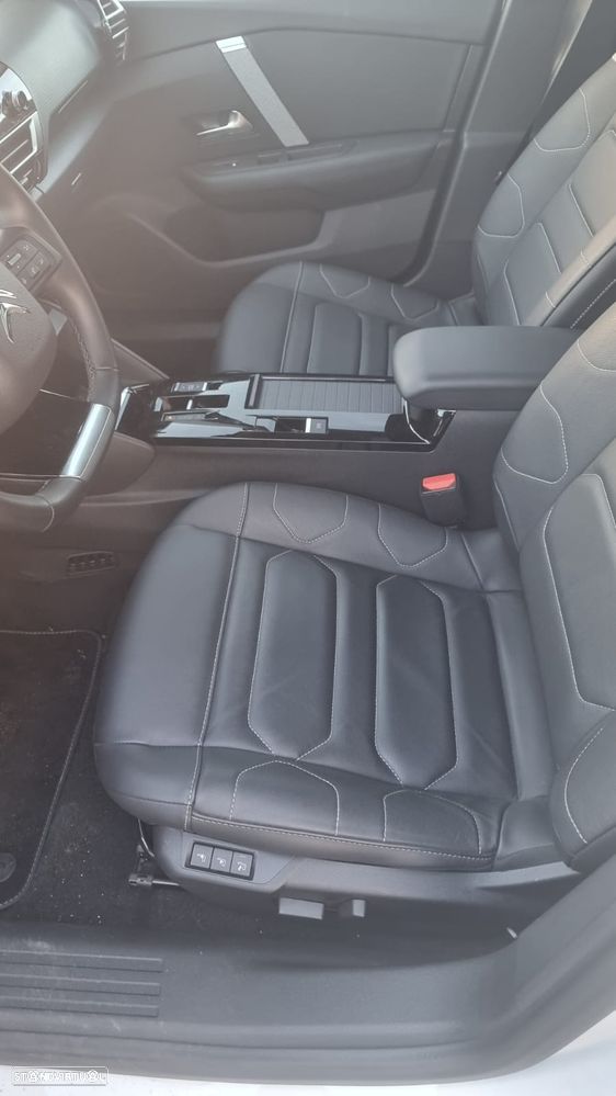 Citroën e-C4 X Shine - 14