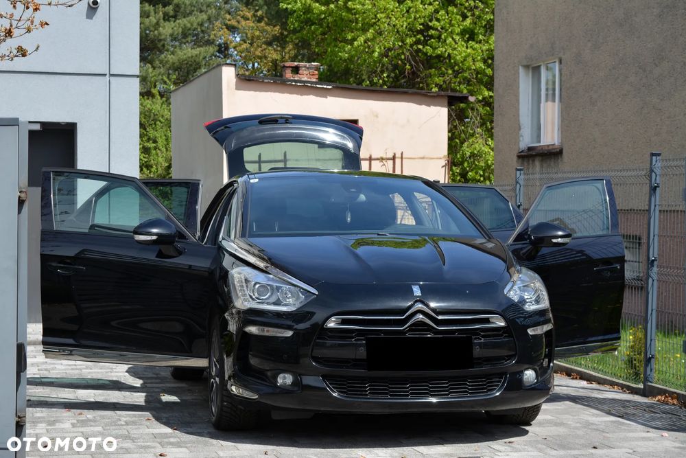 Citroën DS5 e-HDi 115 EGS6 Chic - 17