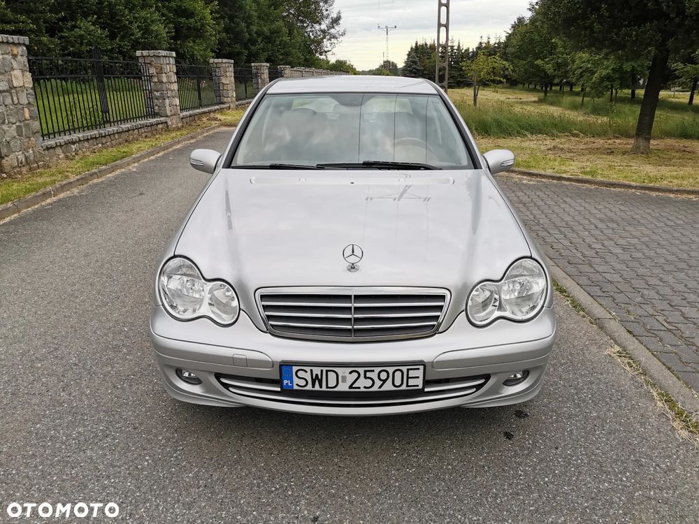 Mercedes-Benz Klasa C 180 Kompressor Automatik Classic - 8