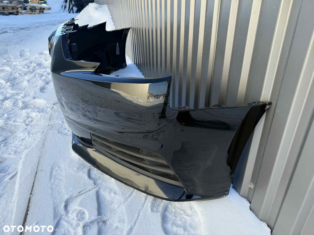 Audi A4 B9 Zderzak Przód Przedni PDC 15-19 Kolor: LY9T - 5