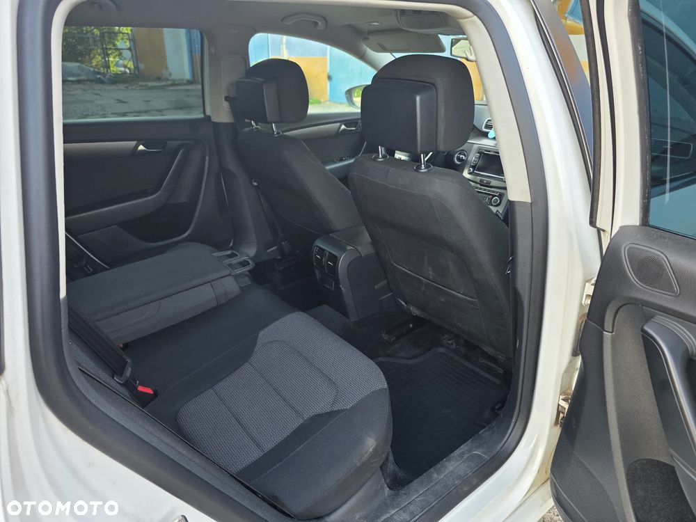 Volkswagen Passat 2.0 TDI BlueMotion Technology Comfortline - 27