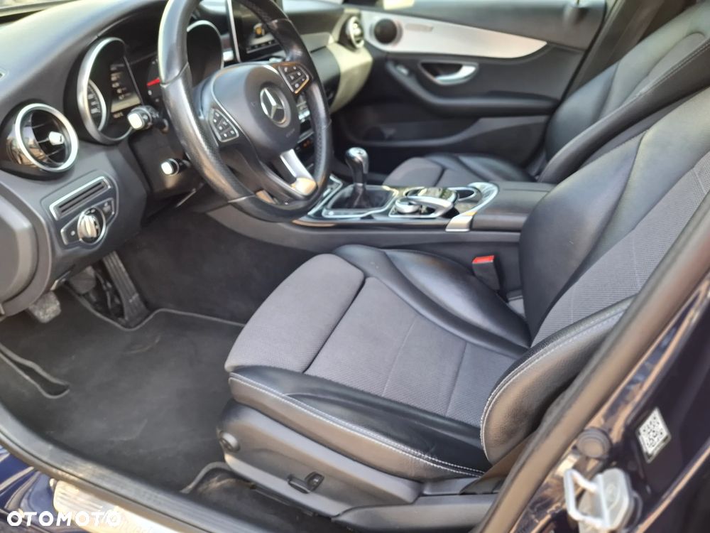 Mercedes-Benz Klasa C 180 (BlueEFFICIENCY) Avantgarde - 19
