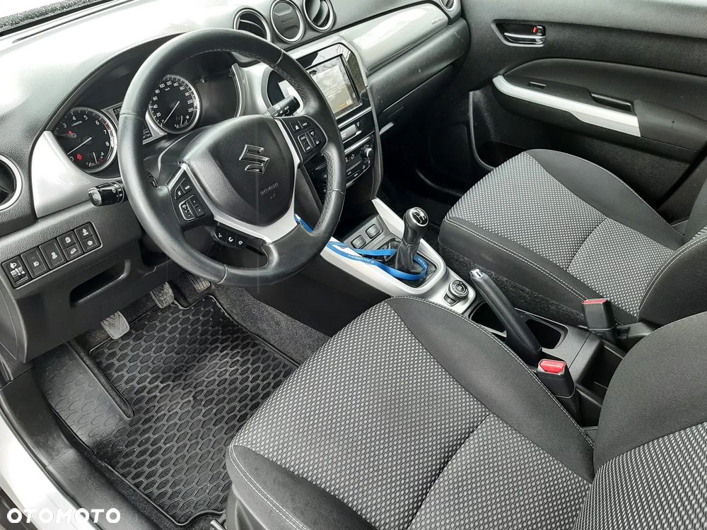 Suzuki Vitara 1.6 (4x4) Allgrip Comfort - 23